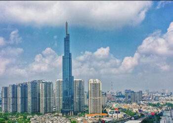 Tăng trưởng của TPHCM cao nhất kể từ năm 2020, tính kế đạt 8,5%
