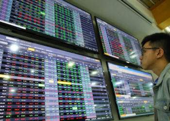 VN-Index inches up - VnExpress International
