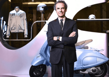 Vespa launches limited-edition 946 Snake and fashion collection in Vietnam