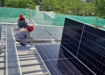 Việc áp thuế sốc của Mỹ với pin năng lượng mặt trời từ Việt Nam có hiệu lực khi nào?