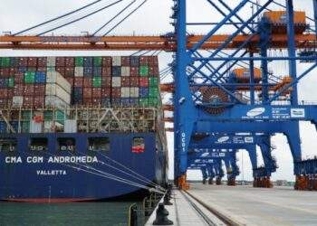 Vietnam posts trade surplus of $3.16B in Q1