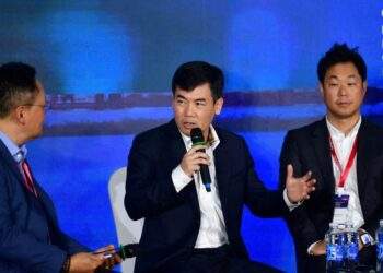 Viettel tại Hội nghị Thượng đỉnh Quốc gia số 2025: Xây kinh tế số an toàn với AI, công nghệ bảo mật