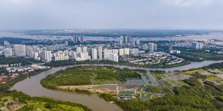 40 năm qua, chỉ 2 năm Việt Nam đạt tăng trưởng 9,3% và 9,5%