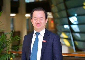 Cần phát triển khoa học xã hội tương tự khoa học tự nhiên và công nghệ