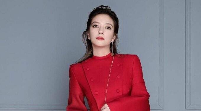 Chinese actress Vicki Zhao and ex-husband's former Hong Kong home fails to find buyer despite 32% discount