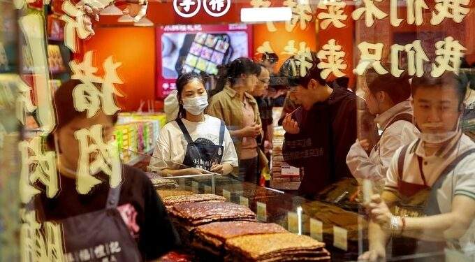 Chinese holiday spending averages $79 per person