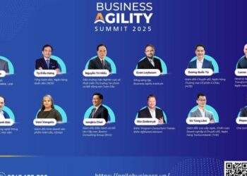 Đại diện của Infosys chia sẻ về hành trình chuyển đổi tại Business Agility Summit 2025