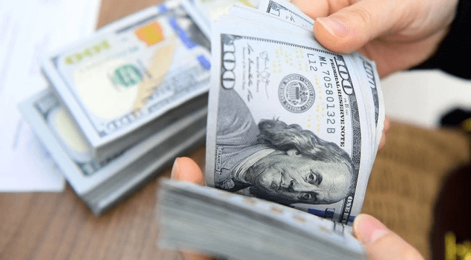 Dollar rises against dong - VnExpress International
