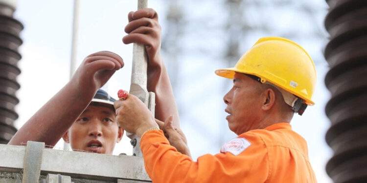 Giá điện sinh hoạt bậc cao nhất tăng lên 3.460 đồng/kWh