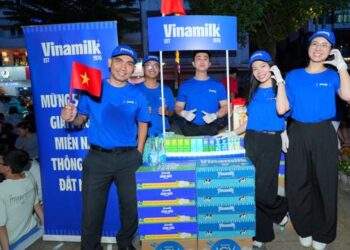 Hơn 150.000 sản phẩm Vinamilk tiếp sức các lực lượng, người dân tham gia đại lễ 30/4
