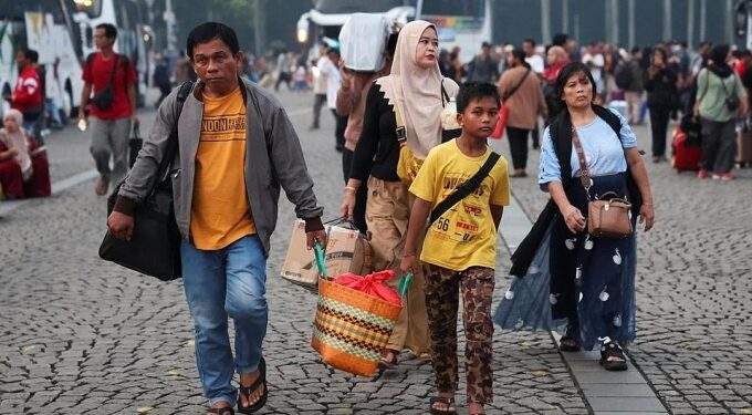 Indonesia to launch $9 wage subsidy for low-income workers
