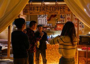 Jaded young Chinese reset lives with rural 'retirement'