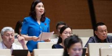 “Khó hấp dẫn, lỡ cơ hội thu hút nhân tài”