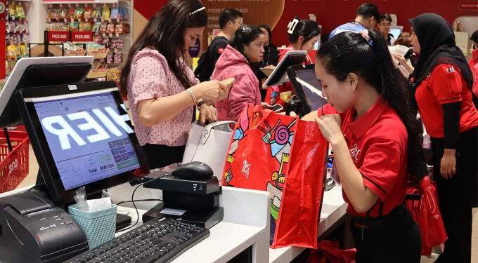 Lee Kar Whatt becomes Malaysia’s newest billionaire with Eco-Shop’s $1.5B IPO