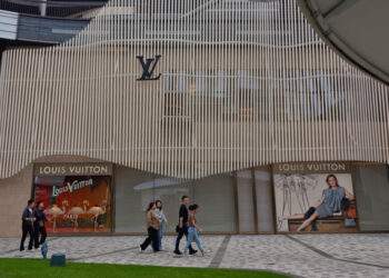 Quiz: Which Asian city leads in new luxury store openings?