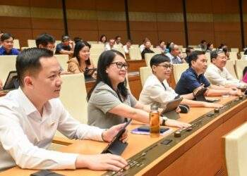 Quốc hội chốt cơ chế đặc thù cho nhà ở xã hội, bãi bỏ rừng thủ tục