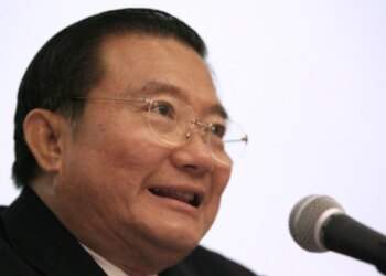Shares linked to Thailand’s second richest man Charoen Sirivadhanabhakdi stuck at year’s lowest after stake transfer to heirs