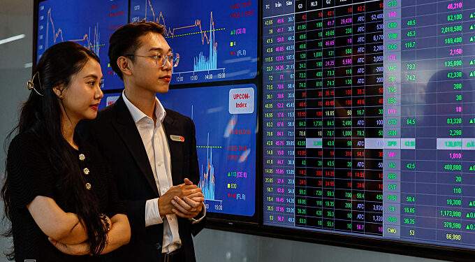 Stocks break 4-session gaining streak
