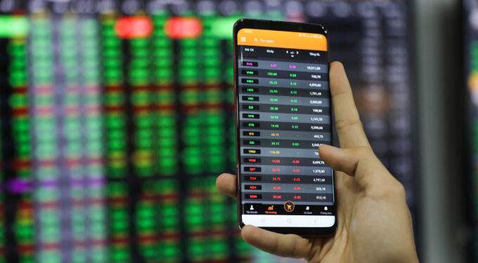 Stocks return to 5-week high