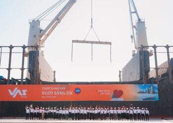 Thép VAS, thép xanh Việt Nam ngời sáng trên đất Anh