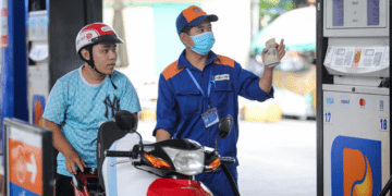 Thị trường ảm đạm, ngày mai giá xăng dầu trong nước giảm mạnh?