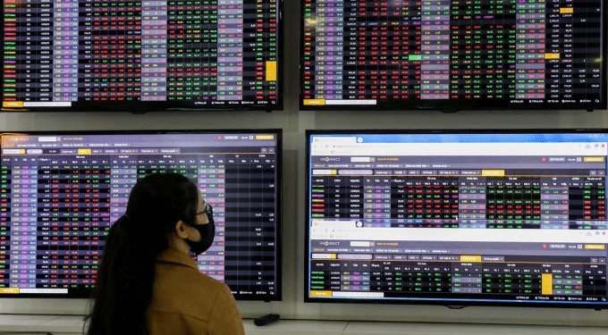 VN-Index starts week lower - VnExpress International