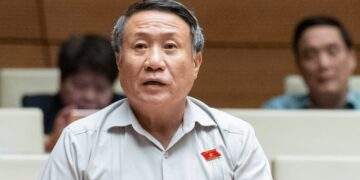 Vàng ngày càng rủi ro, có người dân mất hàng trăm triệu đồng trong vài ngày