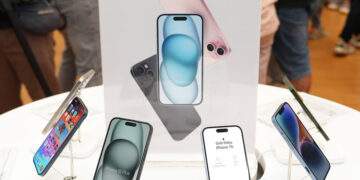 iPhone 13 giảm tới 13,4 triệu so với lúc ra mắt, điều hòa chỉ từ 3,9 triệu đồng