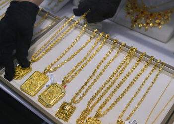 Gold prices edge down - VnExpress International