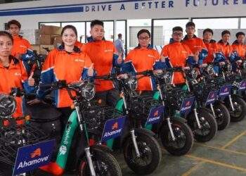 Ahamove triển khai sử dụng 1.000 xe điện Selex Motors
