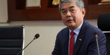 Bài học từ "ông trùm cà phê"
