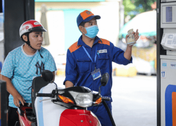 "Chốt" thuế tiêu thụ đặc biệt với nước giải khát và xăng