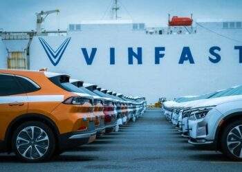 Công bố doanh số tăng trưởng 3 chữ số, cổ phiếu Vinfast tăng "bốc đầu" trên sàn Nasdaq