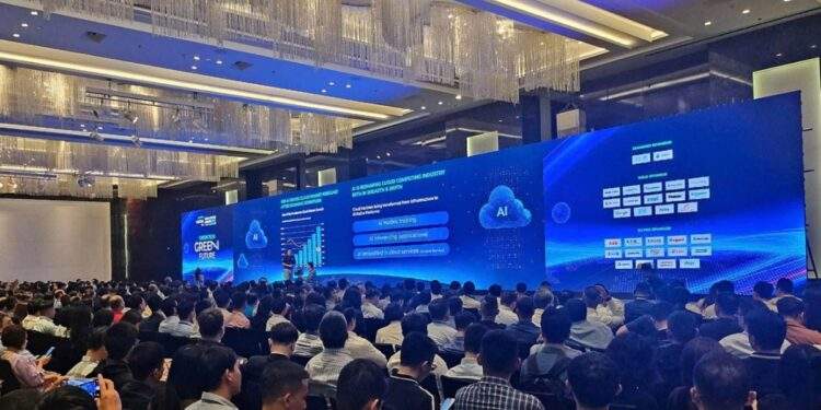 DCCI Summit 2025 trở lại TP. HCM: Tâm điểm xu hướng hạ tầng số và công nghệ xanh