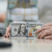 Dollar dips against dong - VnExpress International