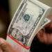Dollar weakens against dong - VnExpress International