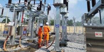 EVNNPC lý giải nguyên nhân tiêu thụ điện 'tăng đột biến', kêu gọi tiết kiệm điện