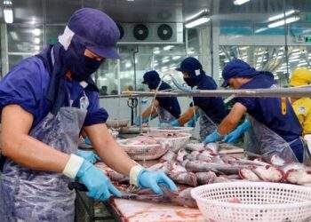 Firms under pressure of rising costs amid trade uncertainty: HSBC survey