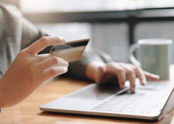 Gen Z, bạn đã biết quản lý thu nhập của mình?