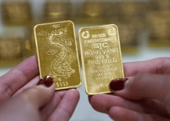 Gold prices surge as global rates near 2-month high