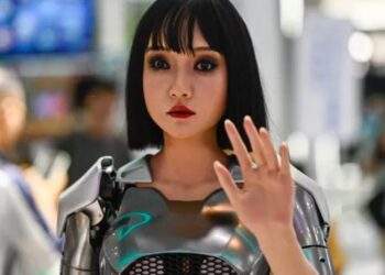 Lao động Trung quốc lo "việc làm bị thu hẹp" khi quốc gia này ngày càng đầu tư nhiều vào robot