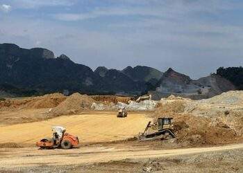 Nguy cơ chậm tiến độ nhiều dự án do thiếu cát