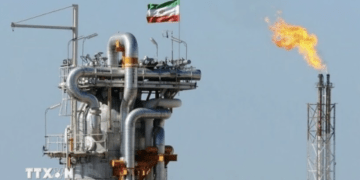 Nóng khi Israel tuyên bố khống chế không phận Iran, ông Trump kêu gọi rời Tehran ngay lập tức
