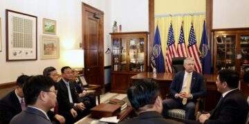 Quan hệ thương mại Việt Nam – Hoa Kỳ: Thêm tín hiệu tích cực từ Exxon Mobil, Nike, Walmart