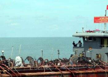 Sóc Trăng: Thí điểm dùng cát biển làm cao tốc khi thiếu cát sông