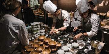 Thailand hikes Bangkok minimum wage to $12 a day