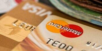 Thailand's largest bank bans foreign tourists from opening accounts in fraud crackdown