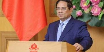 Thủ tướng kêu gọi doanh nghiệp Anh thực hiện 6 đột phá cùng Việt Nam