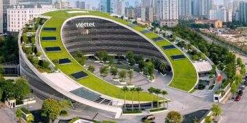 Viettel lãi kỷ lục hơn 54.000 tỷ, lương bình quân cũng tăng lên 33,5 triệu đồng/tháng