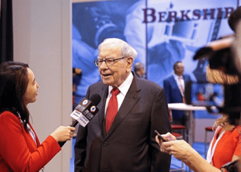 Warren Buffett gives away record $6B in Berkshire shares
